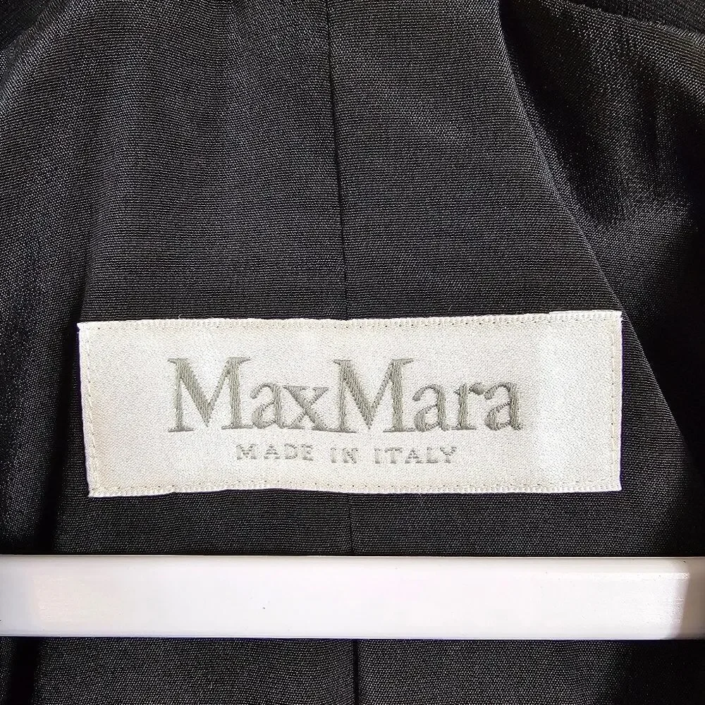MaxMara Single Breasted Drape Lapel Blazer in Black - Size 10